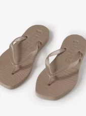 Sleepers tranparent sand