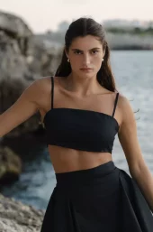 Mandibreeze Rosina crop top lyseblå og sort