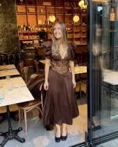 Love lolina Francis lace midi dress sort og brun