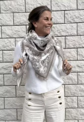 Noma Charlene skjerf m/frynser grå