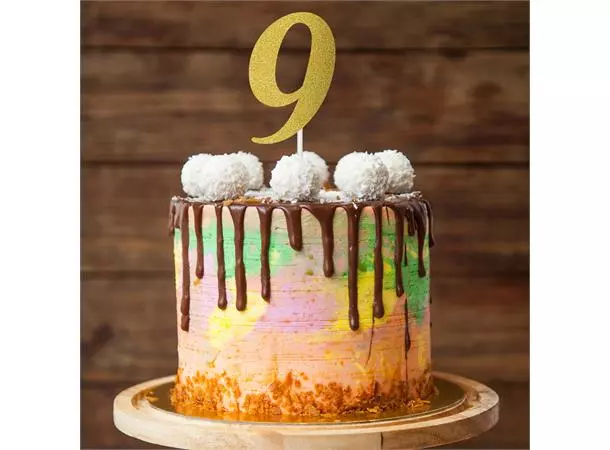 Nummer 9 glitter kaketopp gull