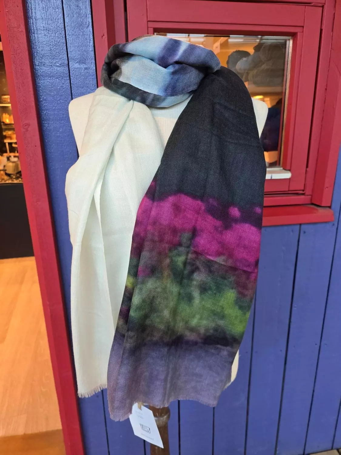 Skjert ull/silke, Lofoten