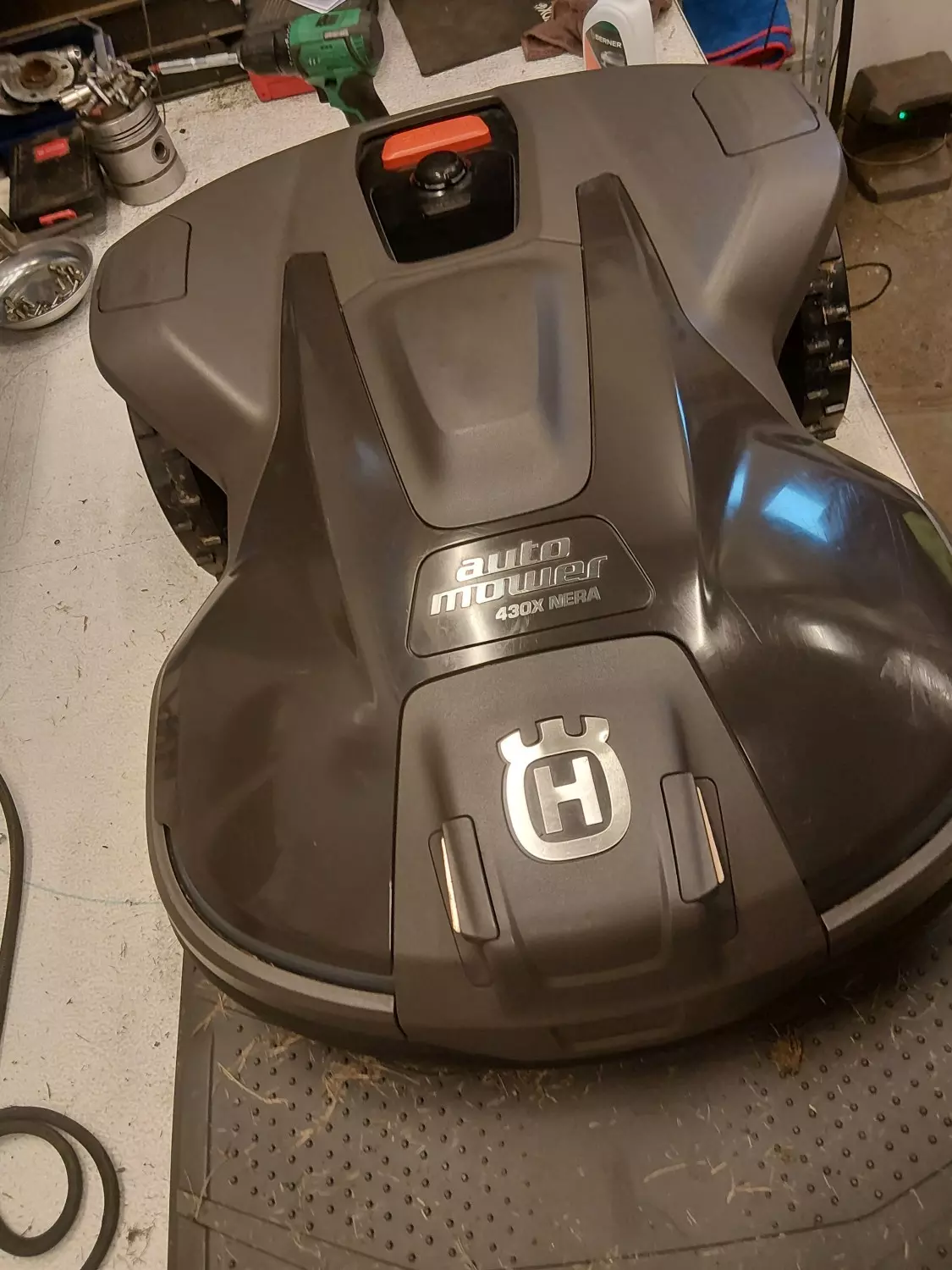 Demokjørt Husqvarna Automower™ 430X NERA med trådløs teknologi (2025 MOD)