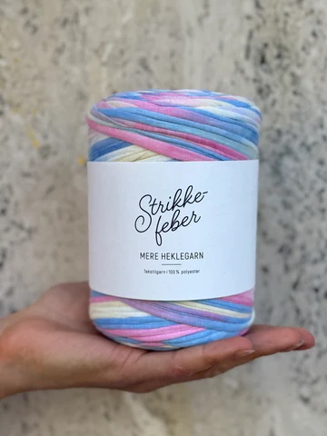MERE HEKLEGARN - ICECREAM 135