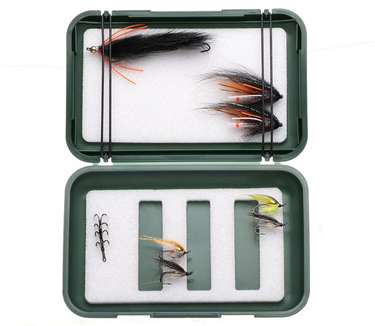 Salmologic Salmo Flybox tube and hook