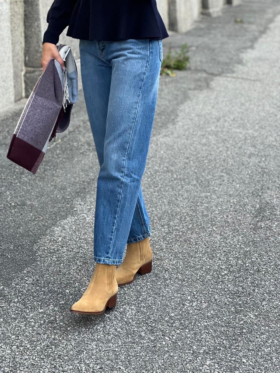 Lois Dana Miller Pale Clean - Bleach Worn