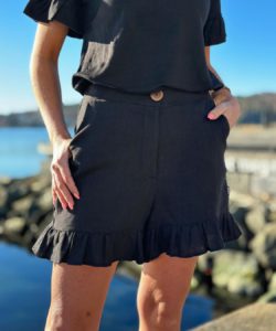 Ella&il Mynthe Linen shorts - Black