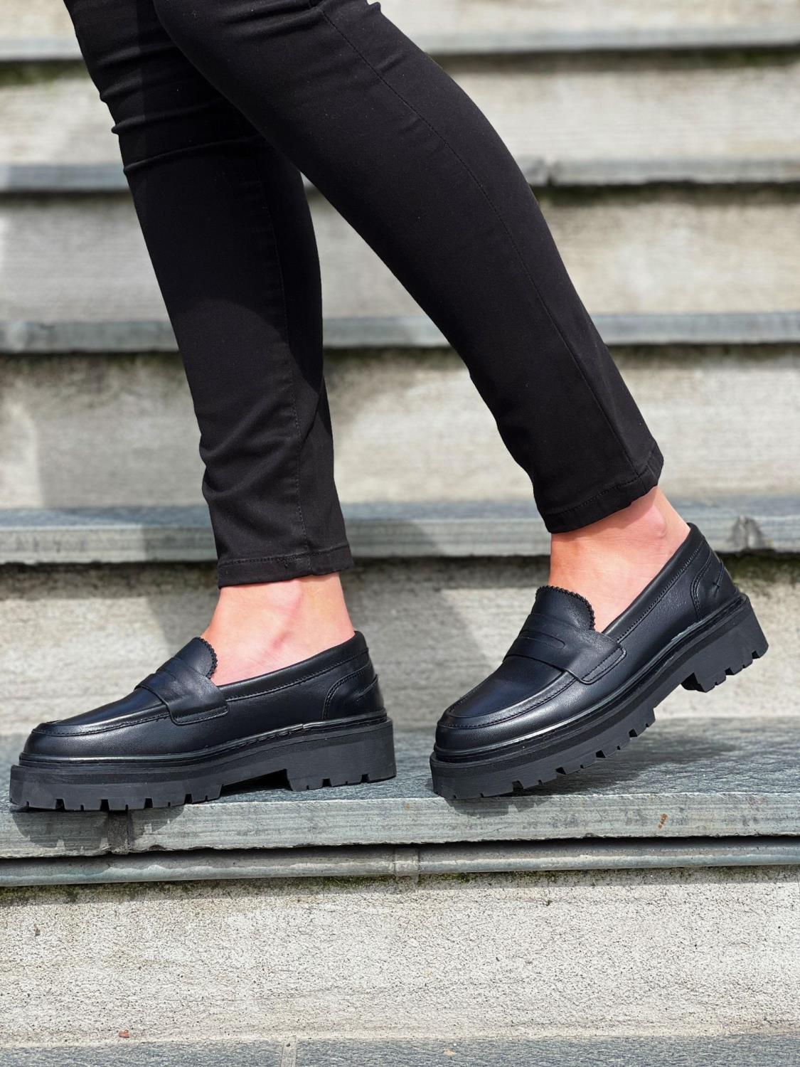 Jim Rickey Penny Cow Leather loafer - Black