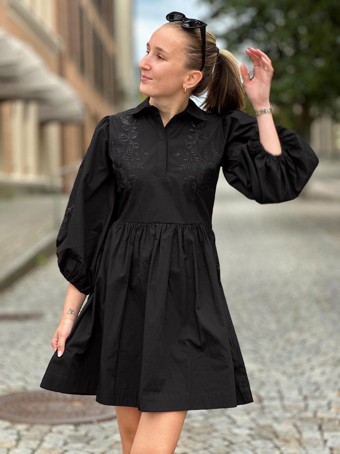 Camilla Pihl Adalynn dress - Black