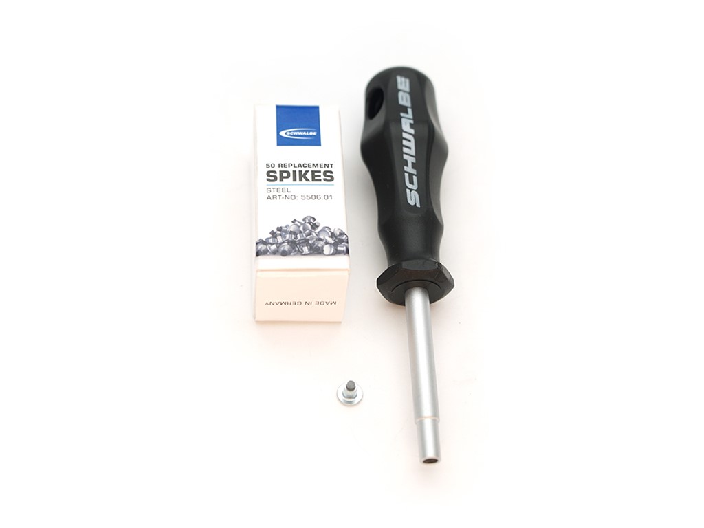 SCHWALBE Steel spikes and tool