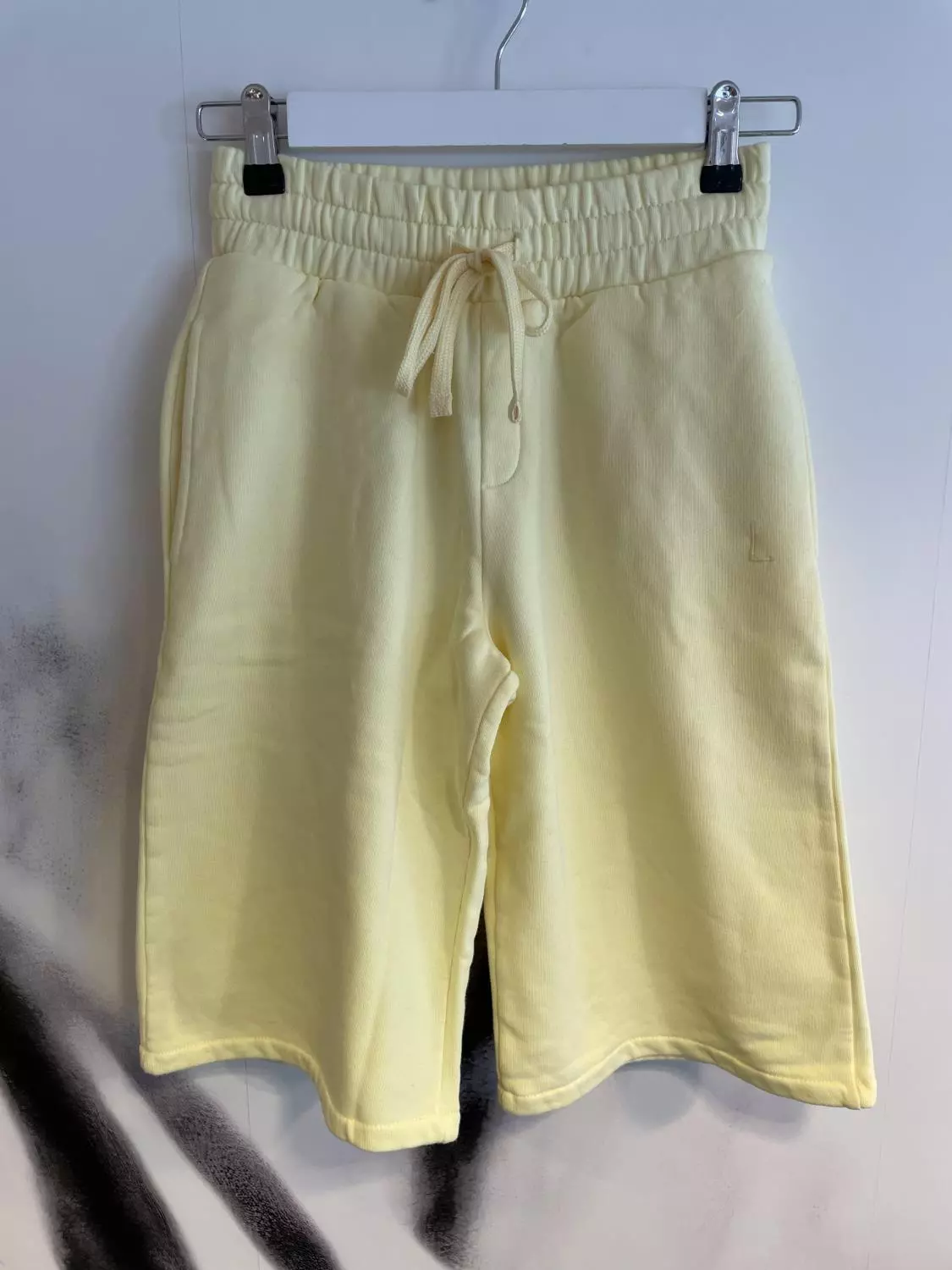 Funny shorts pastell gul