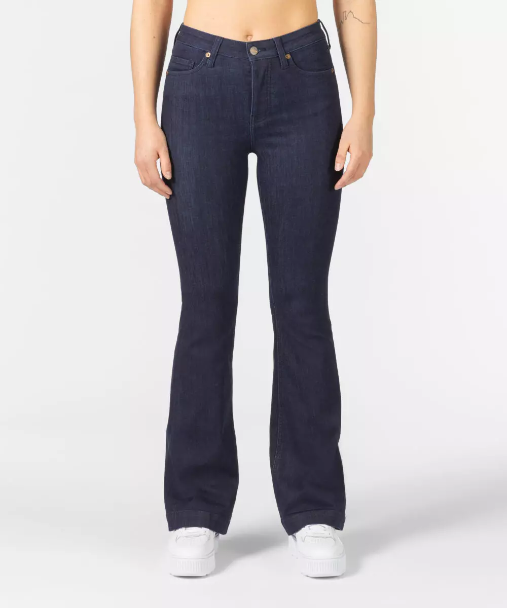 The MERETHE Jean Dark Navy