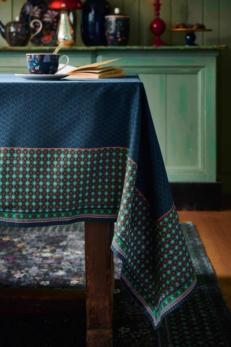 PIP Table Cloth Berry Blues 150x300cm