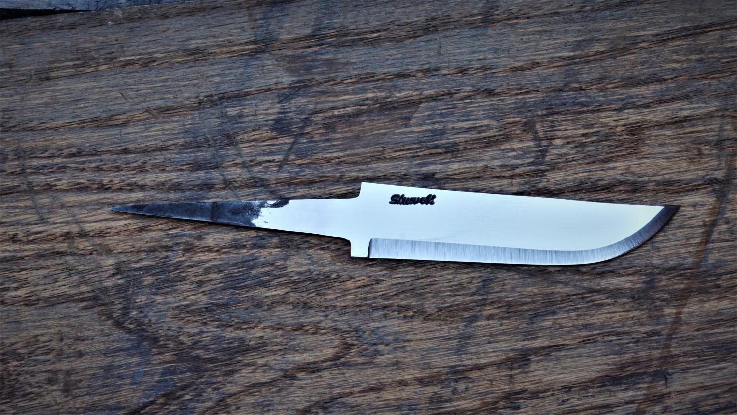 Knivblad, blank, liten sving opp, 121 - 150 mm