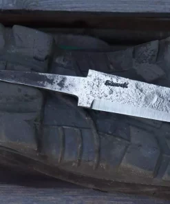 Knivblad med liten sving opp, råsmidd 121 - 150 mm