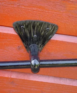 Sørlandsrekkverk, forskjellige typer for veggfeste etter kundens ønske. Vedlikeholdsfritt.