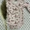 Joha omslagsbody | ull/bambus | rosa med blomster