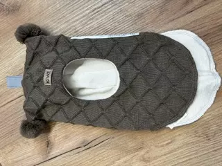 Kivat ull balaclava | mellombrun kabelstrikk