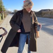 PetiteKnit Hazel Neck Papir