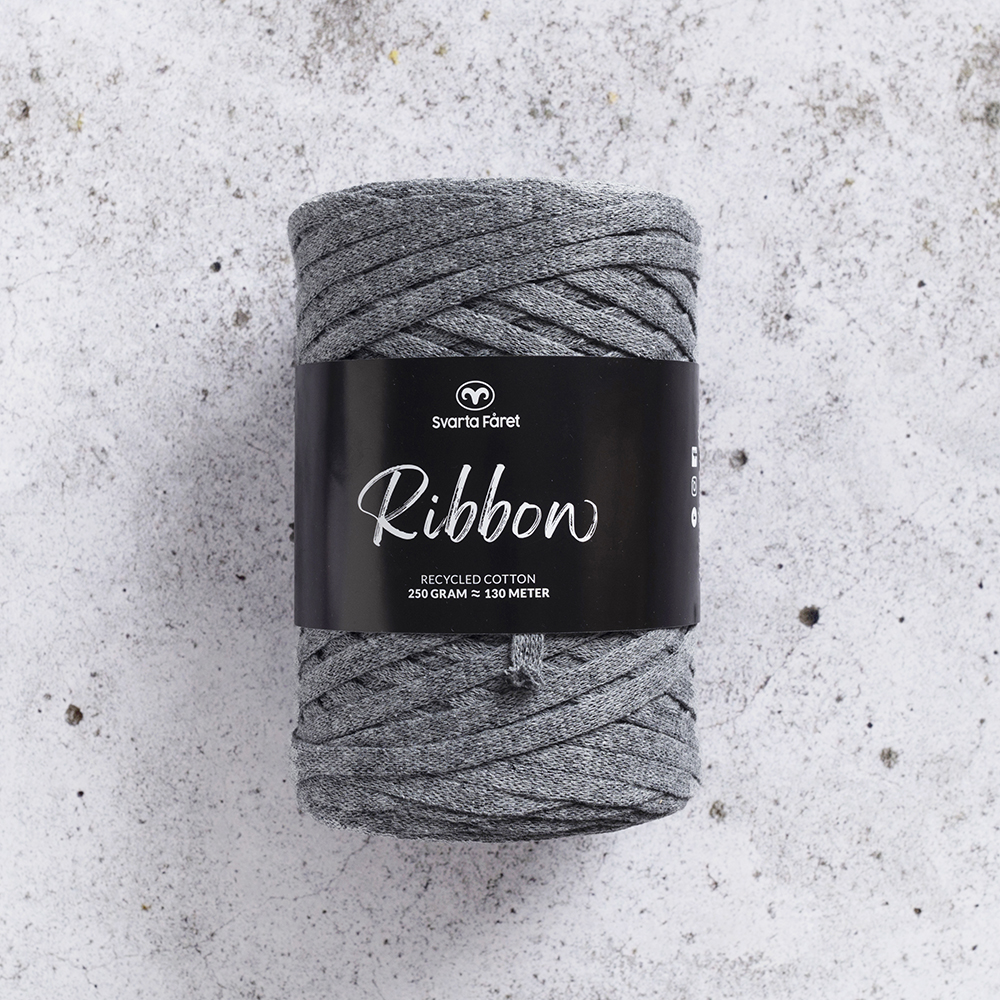 Svarta Fåret Ribbon 9008 Shifting grey