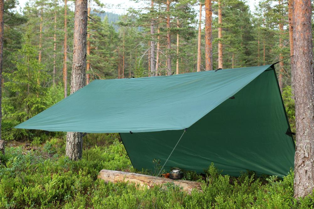 Eagle Products  Tarp / Gapahuk med tau og plugger