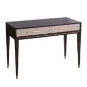 Arnaude Console 8900L