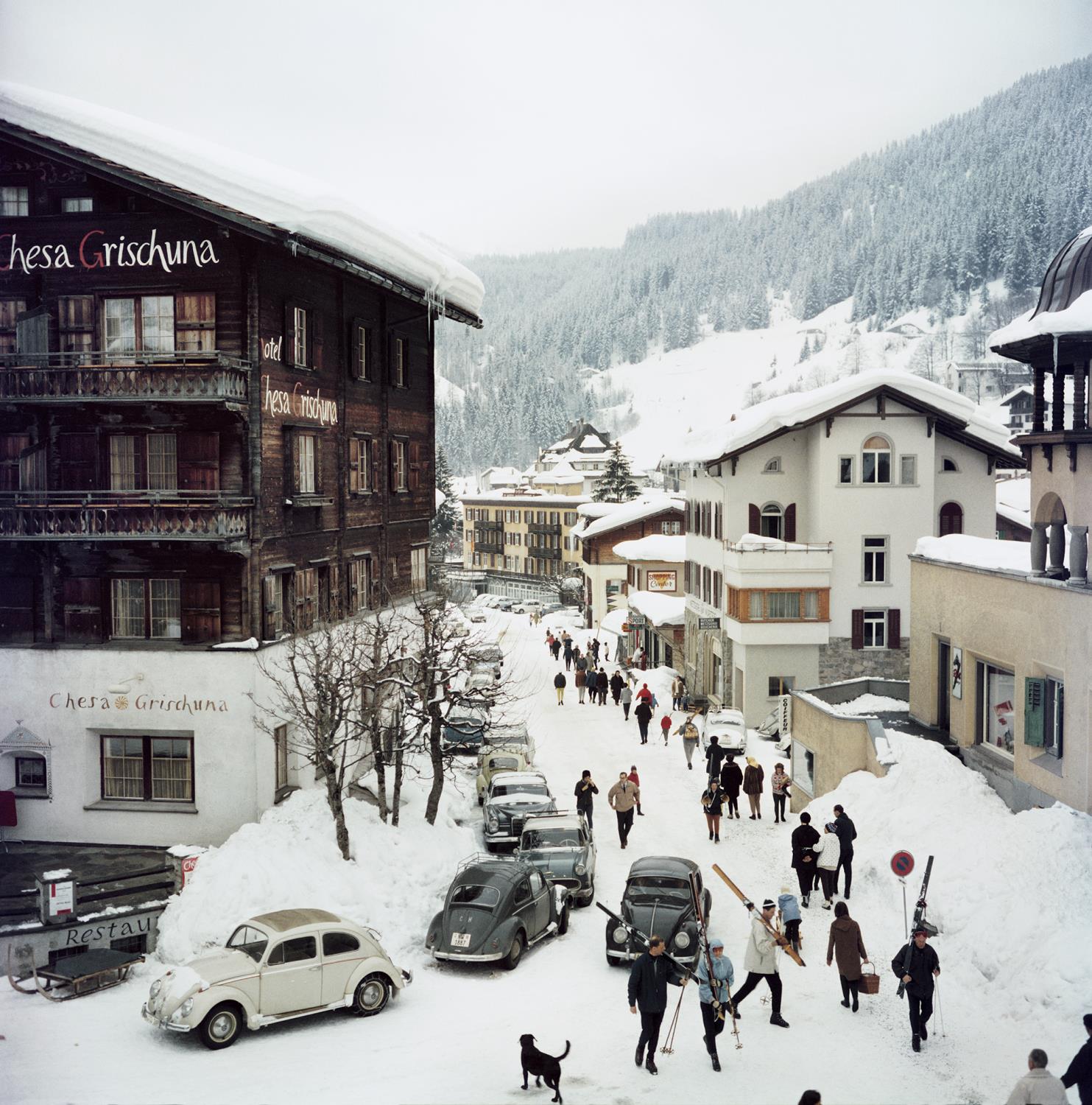 Getty. Klosters By Slim Aarons 75x75cm