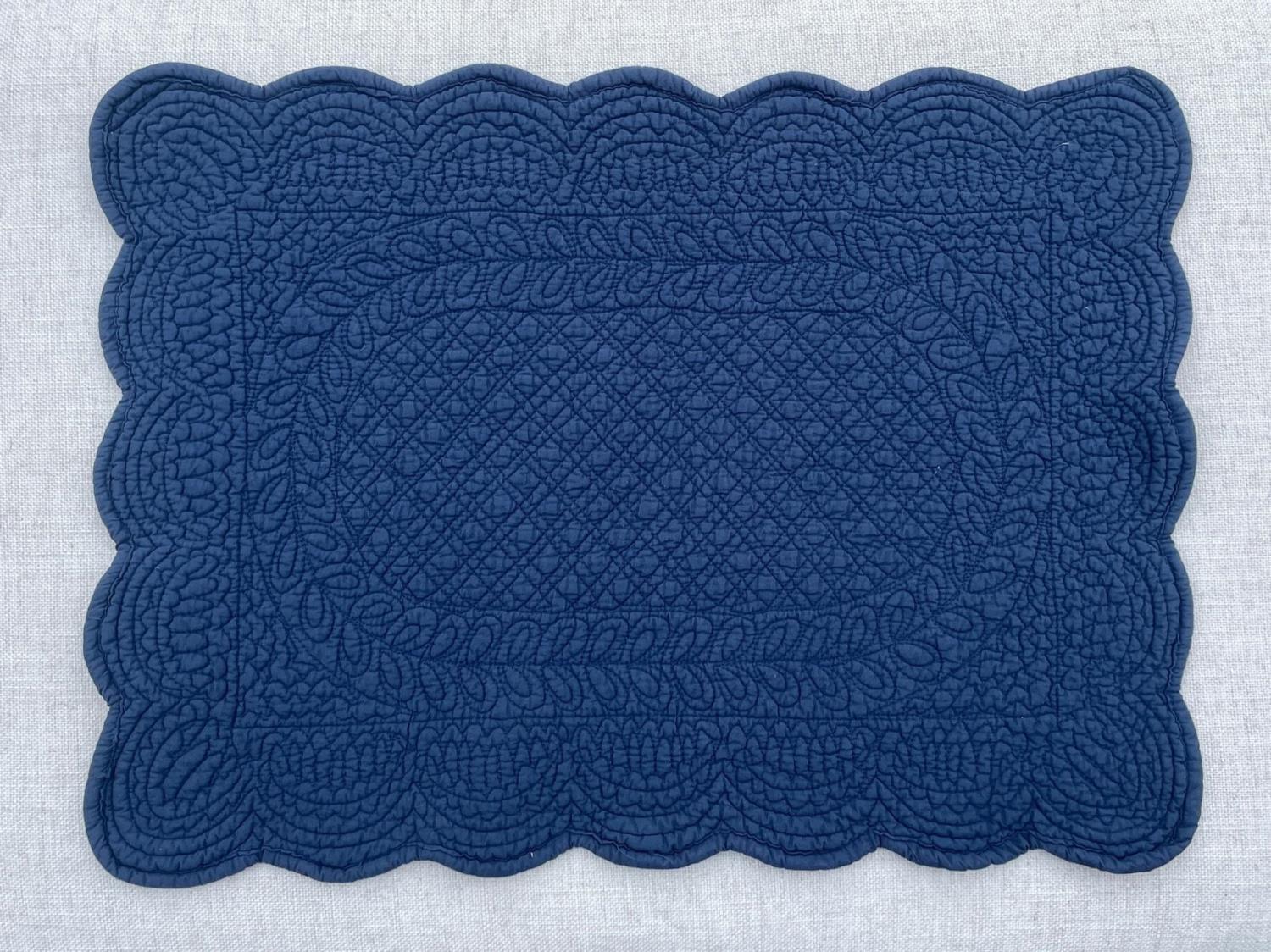 Marinette Saint-Tropez Cesar Bordbrikke Navy 37x51cm