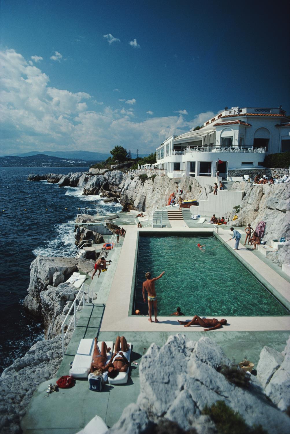 Getty. Eden-Roc Pool By Slim Aarons 51x76cm