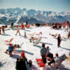 Getty. Verbier Vacation By Slim Aarons Greywashed Frame 90x90cm ( indre mål 70x70cm)