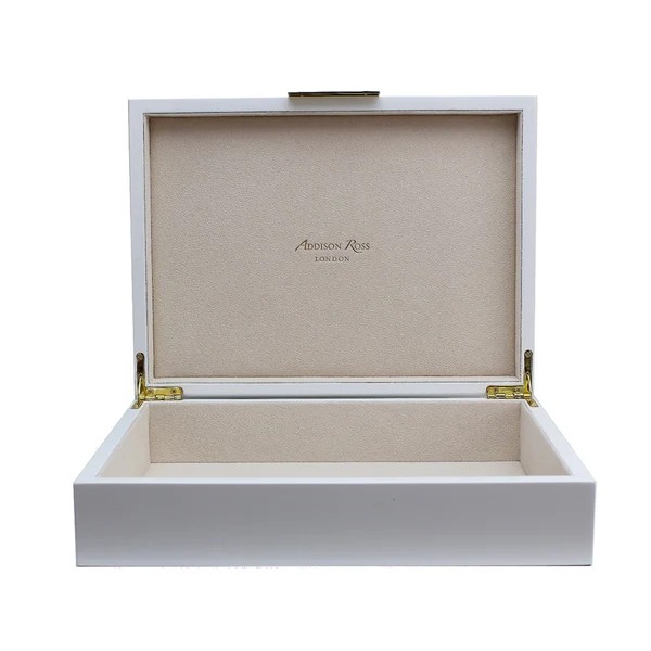 White Lacquer Box With Gold Bx1402