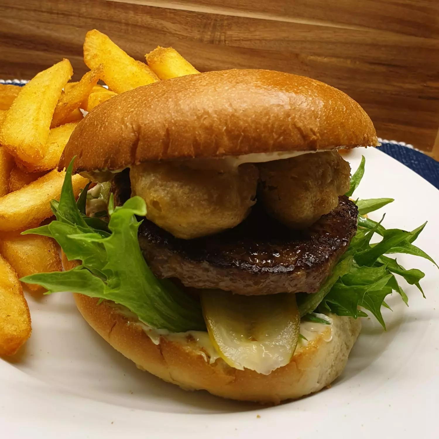 Medium Toms Spesial Burger