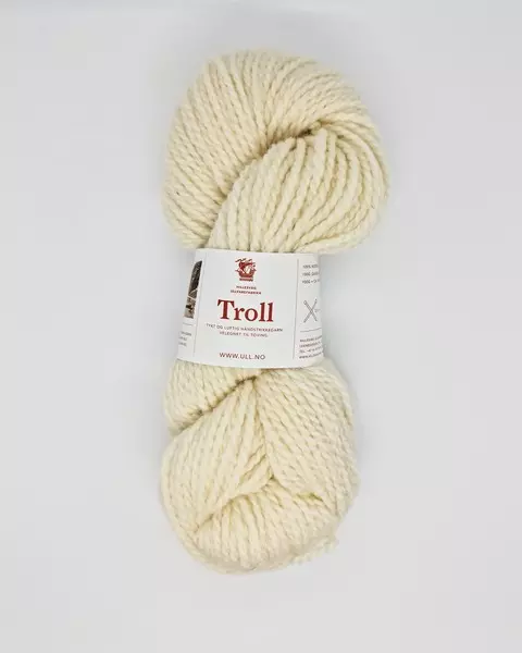 Hillesvåg: Troll, 702, ubleket hvit