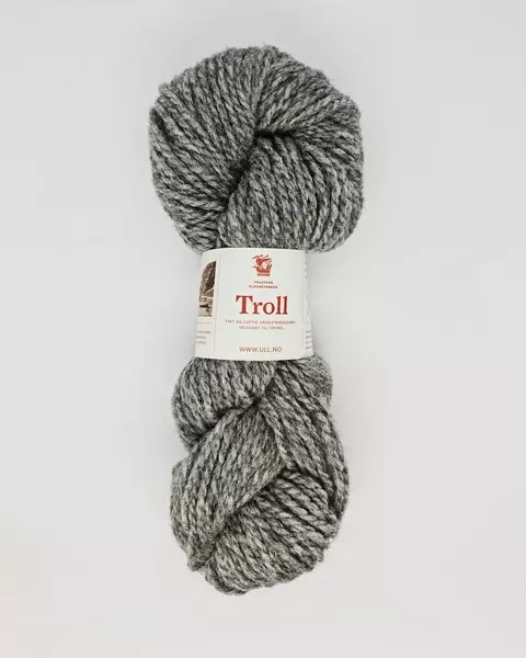 Hillesvåg: Troll, 704, mørk grå