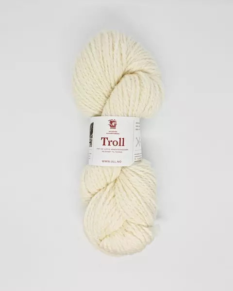 Hillesvåg: Troll, 754, halvbleket hvit