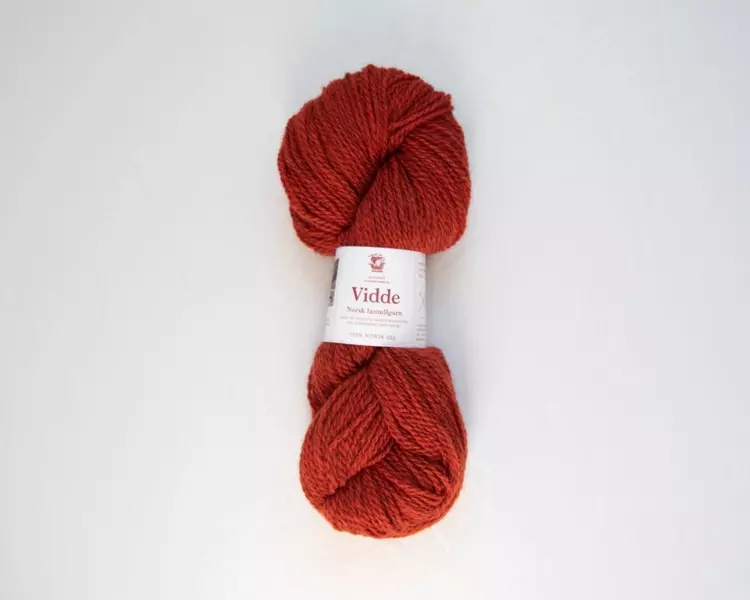Hillesvåg: Vidde, 308, rustrød