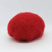 Kardet ull, dyp rød