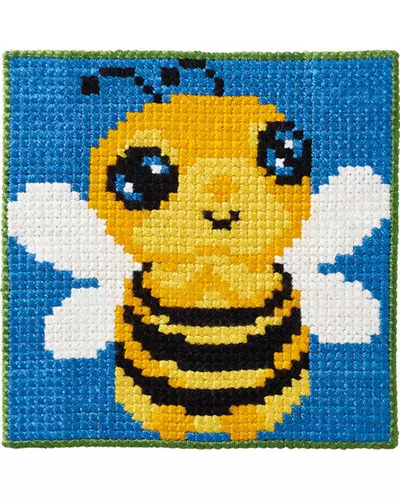 Broderi: Børnestramaj Bi (P?)