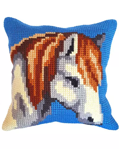 Broderisett: Pute, Hestehoved (P?)