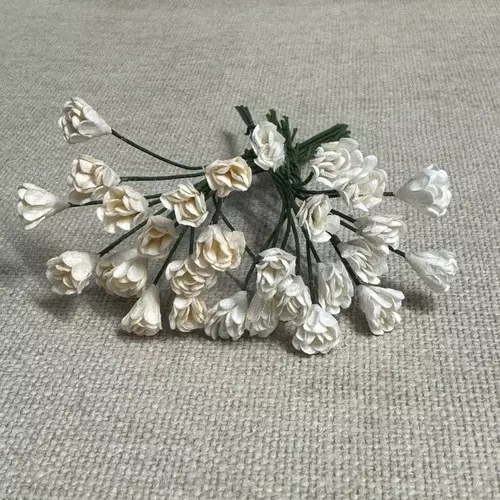 Papirblomster: Rufseknopper, Hvit & Beige