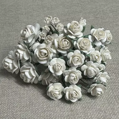 Papirblomster: Roser & Knopper, Hvit