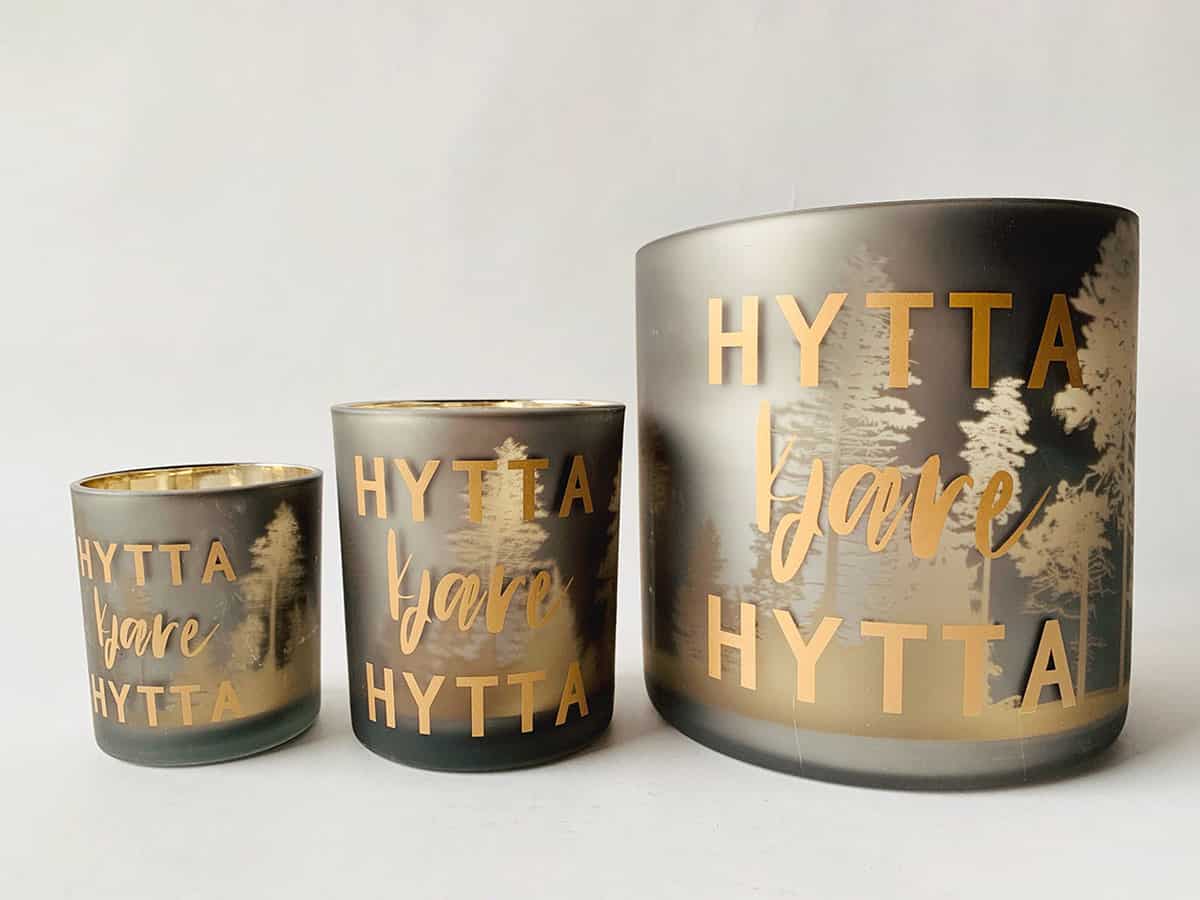 Lysglass 15x15cm Hytta