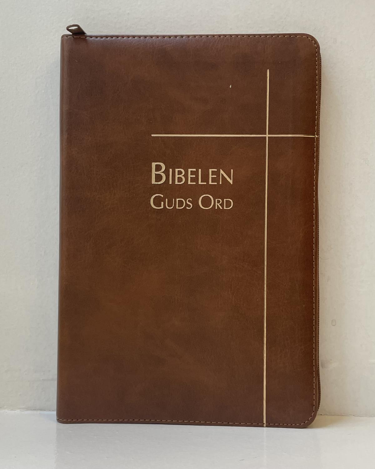 Bibelen Guds Ord - Ultratynn brun med register og glidelås