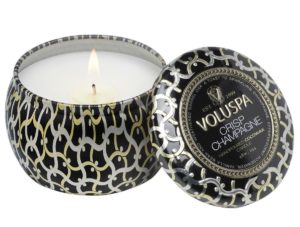 Crisp champagne mini tin candle