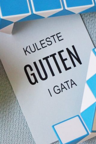 KULESTE GUTTEN I GATA 10X15 CM(1394)