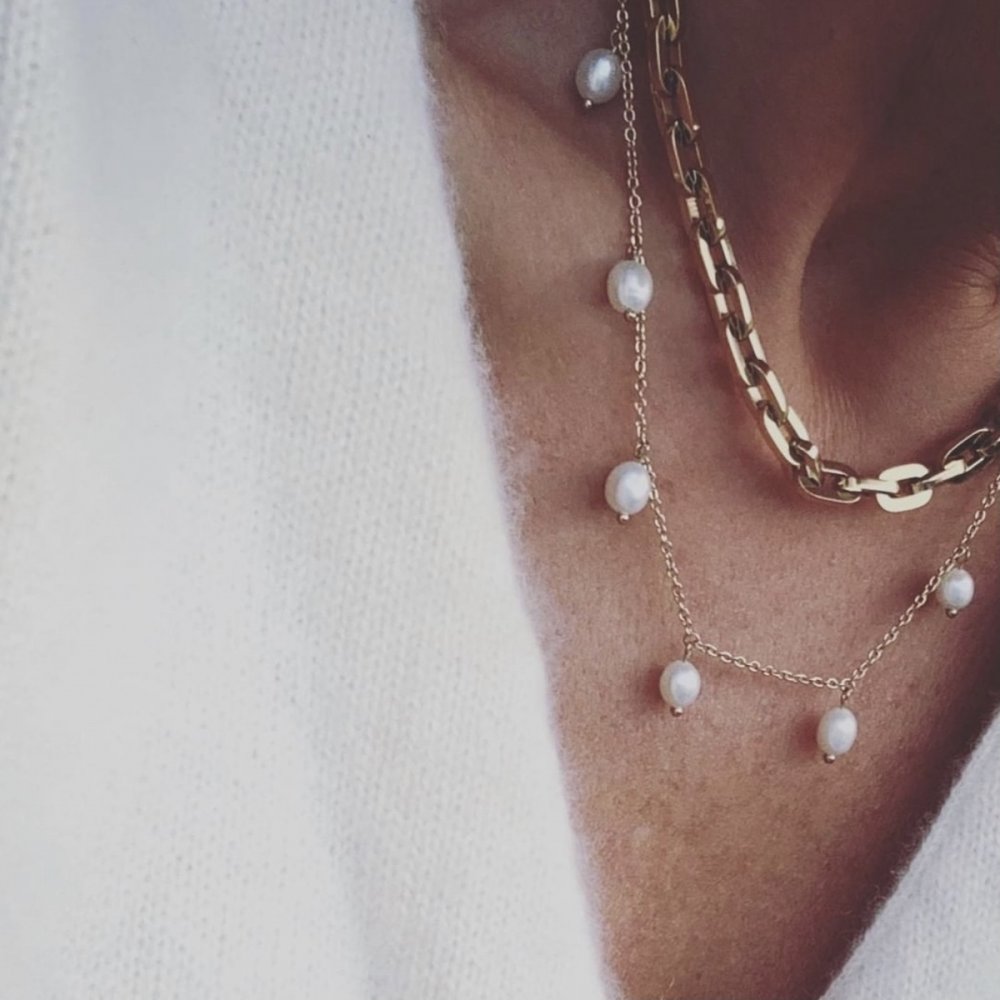 pearl layer necklace gold