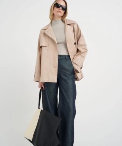 Minonaiw jacket sandstone