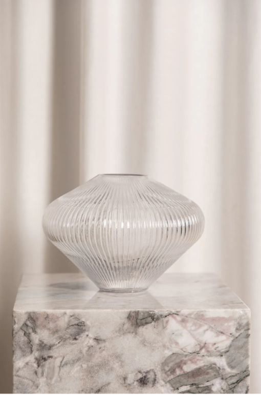 Willow vase small clear
