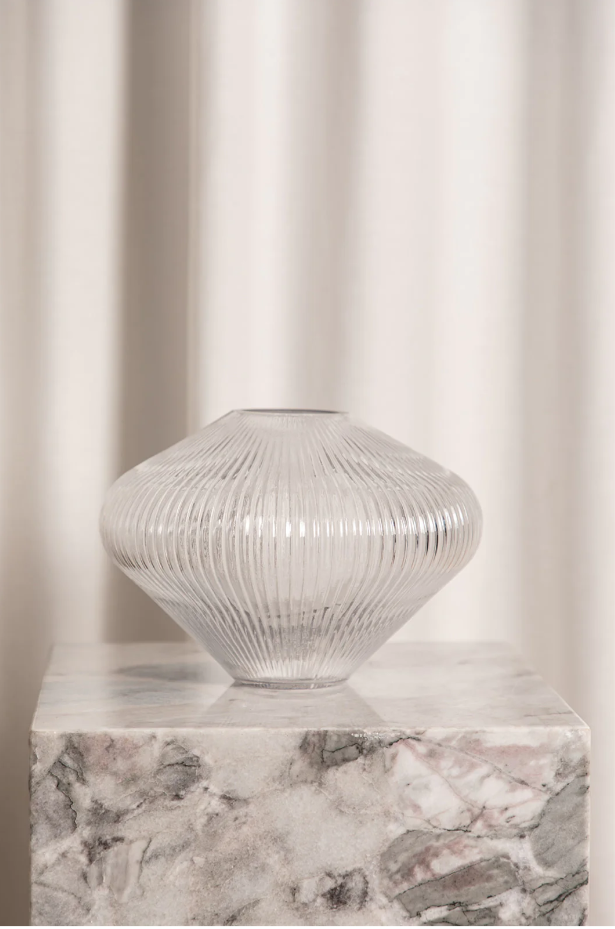 Willow vase small clear