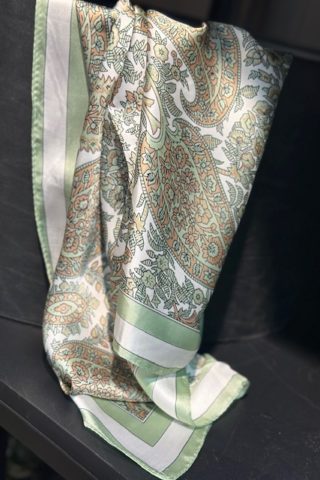 Silkeskjerf 70x70 grønn-60
